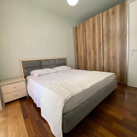 Zoi Apartment *